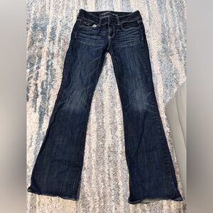 American Eagle outfitters artist stretch jeans size 4 short